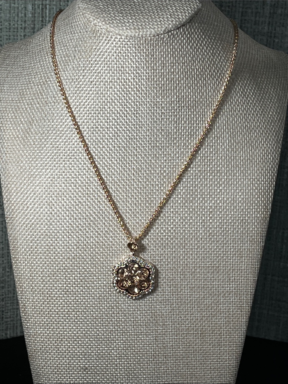Monet Rose Gold Floral Crystal Pendant Necklace- NWT - 16 in w/2.5 extender